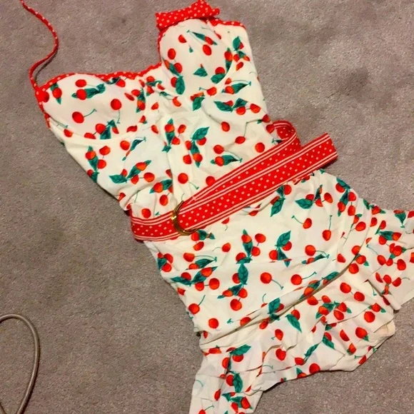 Juicy Couture Beach Royalty Bathing Pin up style - Picture 1 of 12